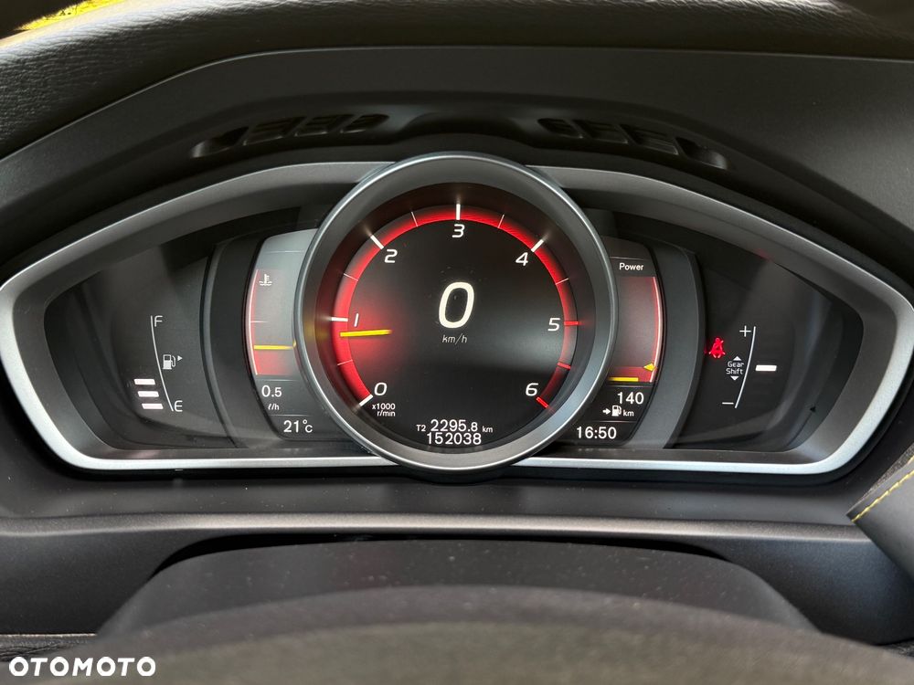 Volvo V40 - 14