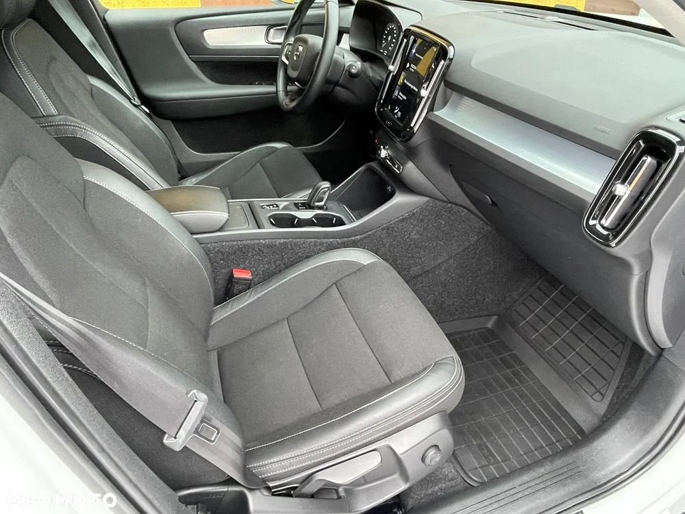 Volvo XC 40 - 9