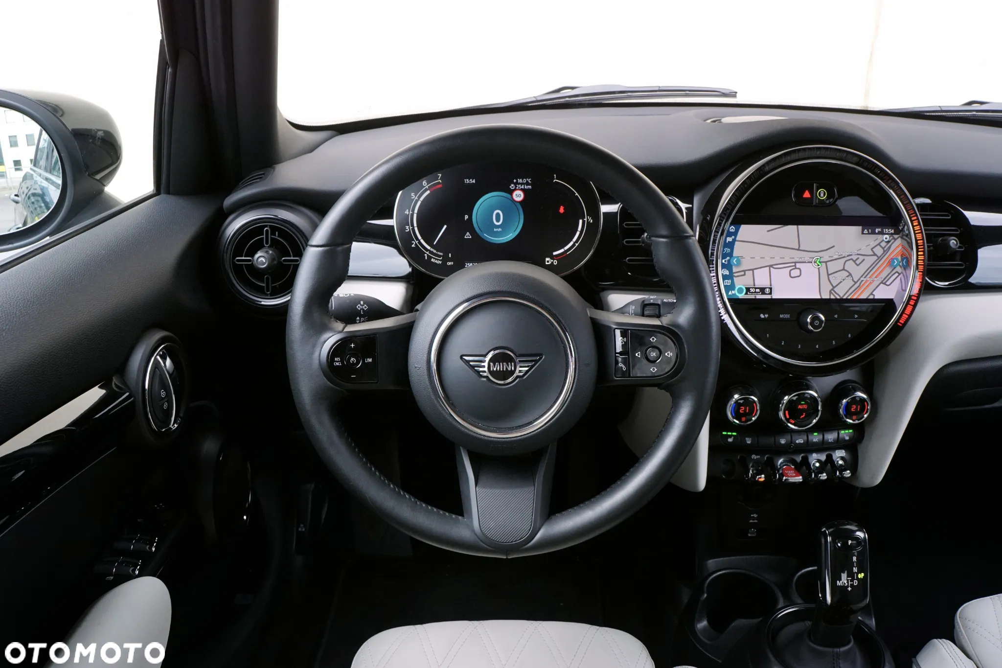 MINI Cooper Standard - 19