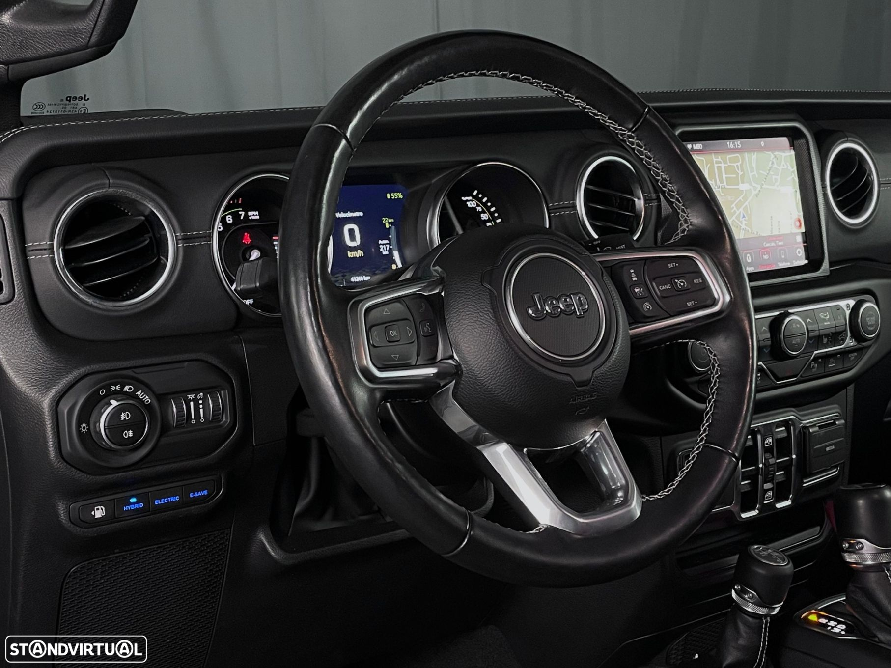 Jeep Wrangler - 10
