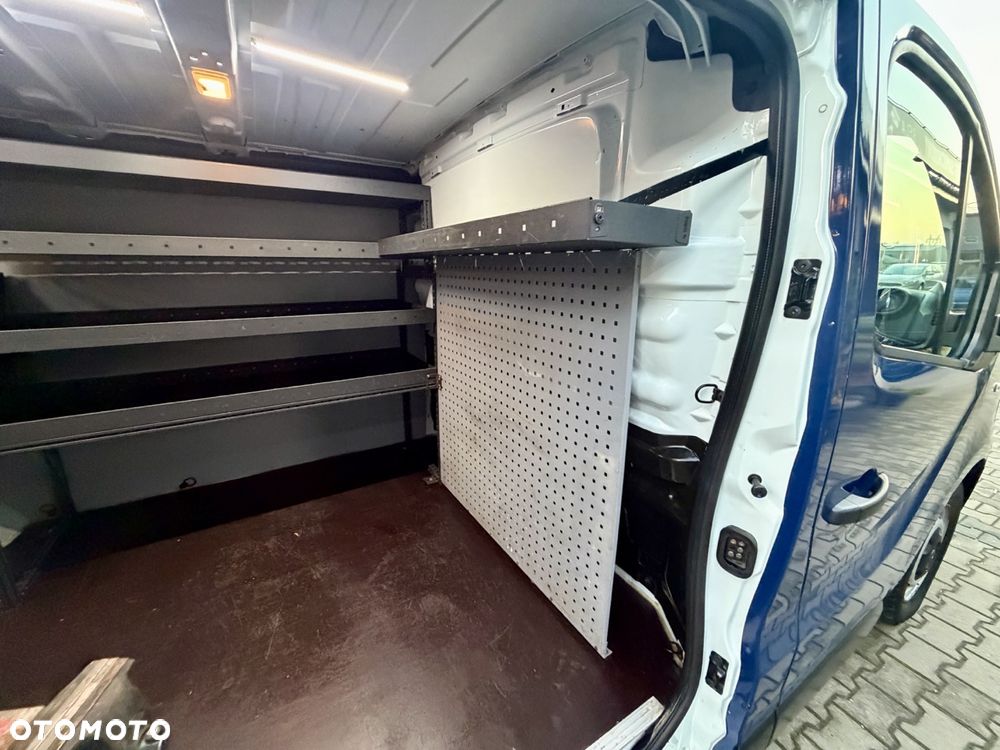 Renault Trafic L2H1 2.0d 145KM - 31