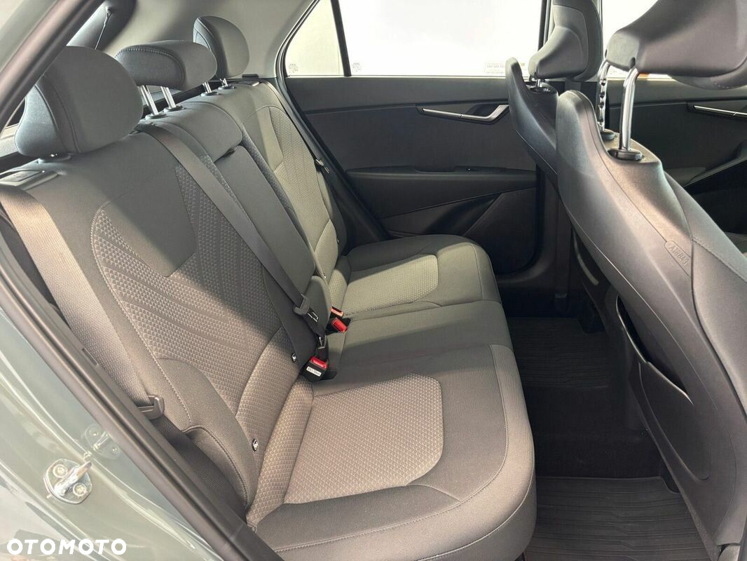 Kia Niro 1.6 GDI Hybrid M - 17