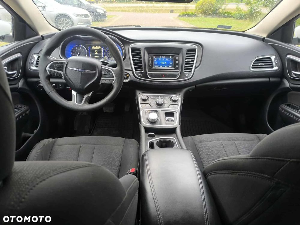Chrysler 200 - 17