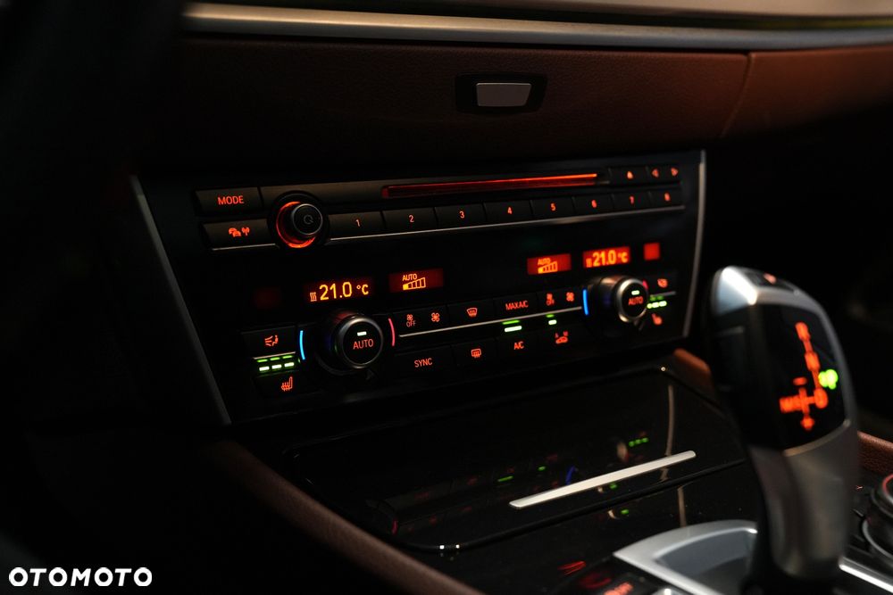 BMW 5GT 520d - 15