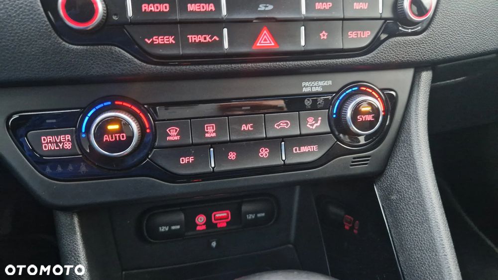 Kia Niro 1.6 GDI PHEV 2WD Vision - 18