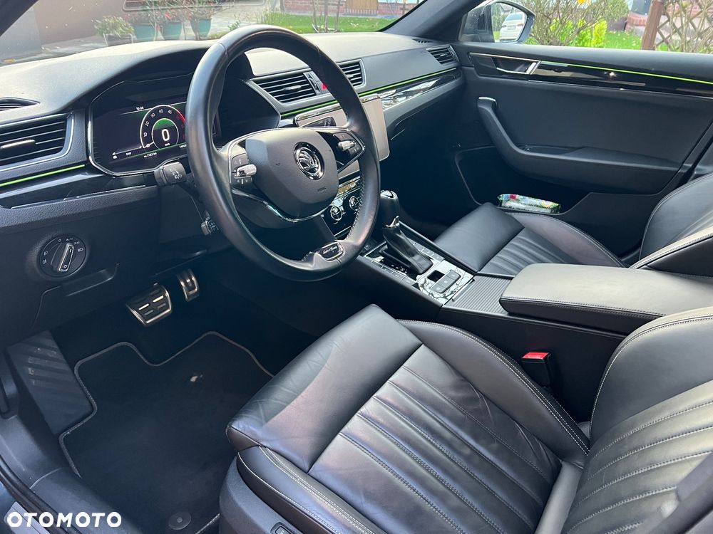 Skoda Superb 2.0 TDI SCR L&K DSG - 9