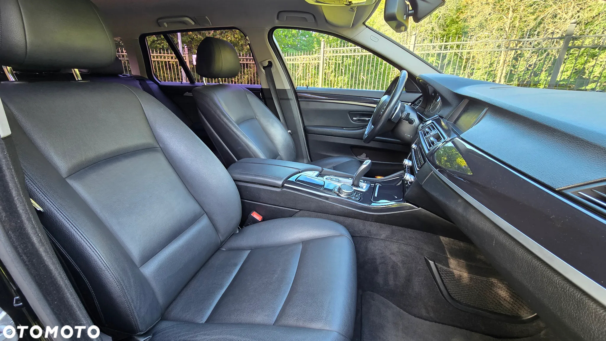 BMW Seria 5 520d Luxury Line - 30