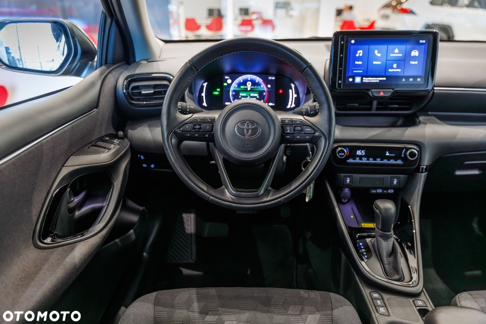 Toyota Yaris - 23