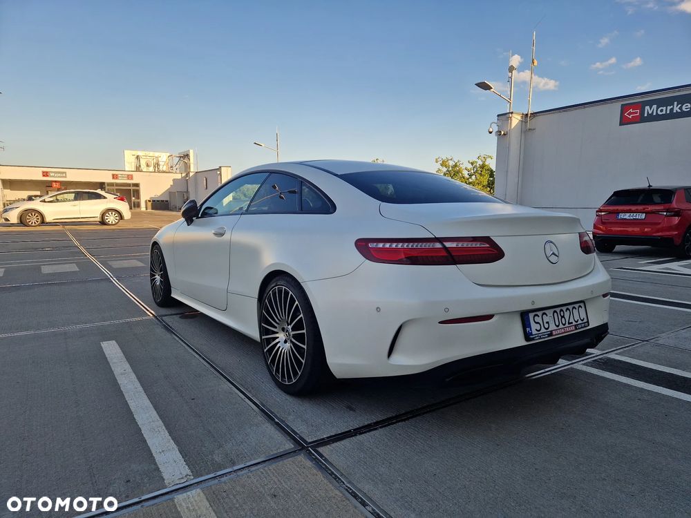 Mercedes-Benz Klasa E 220 d Coupe 9G-TRONIC - 10