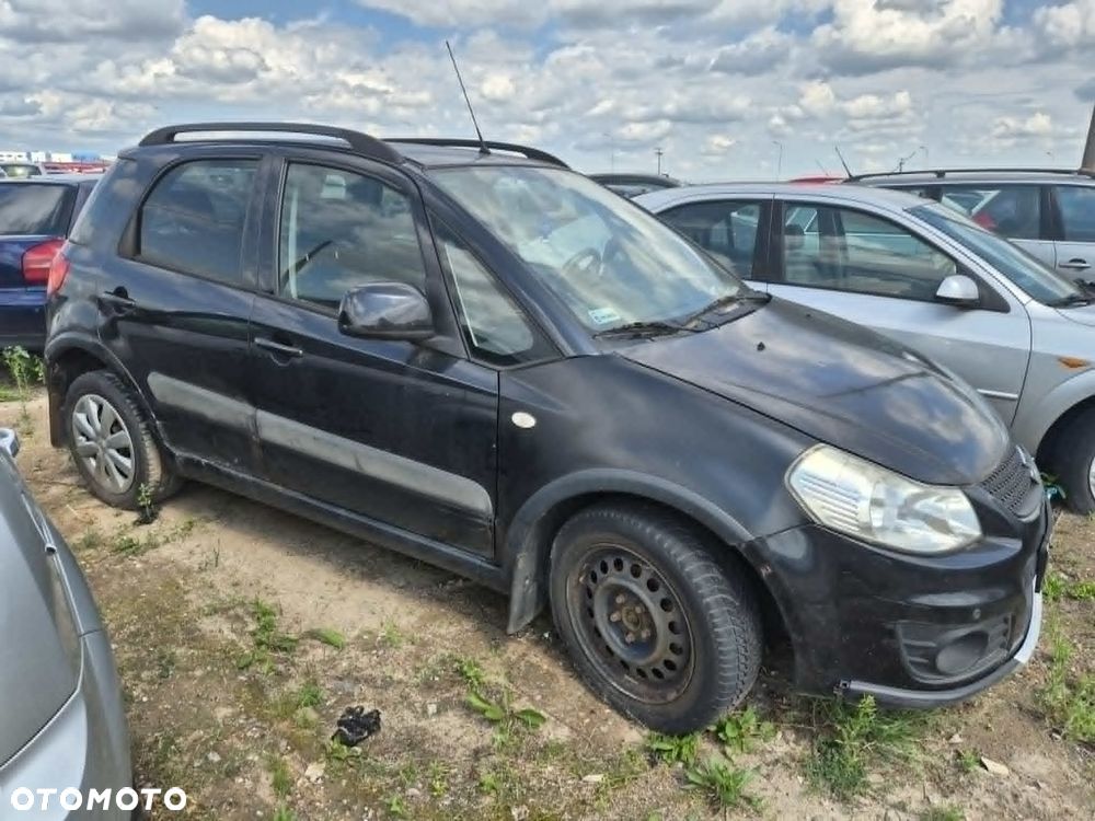 Suzuki SX4 1.6 Comfort 4WD - 2