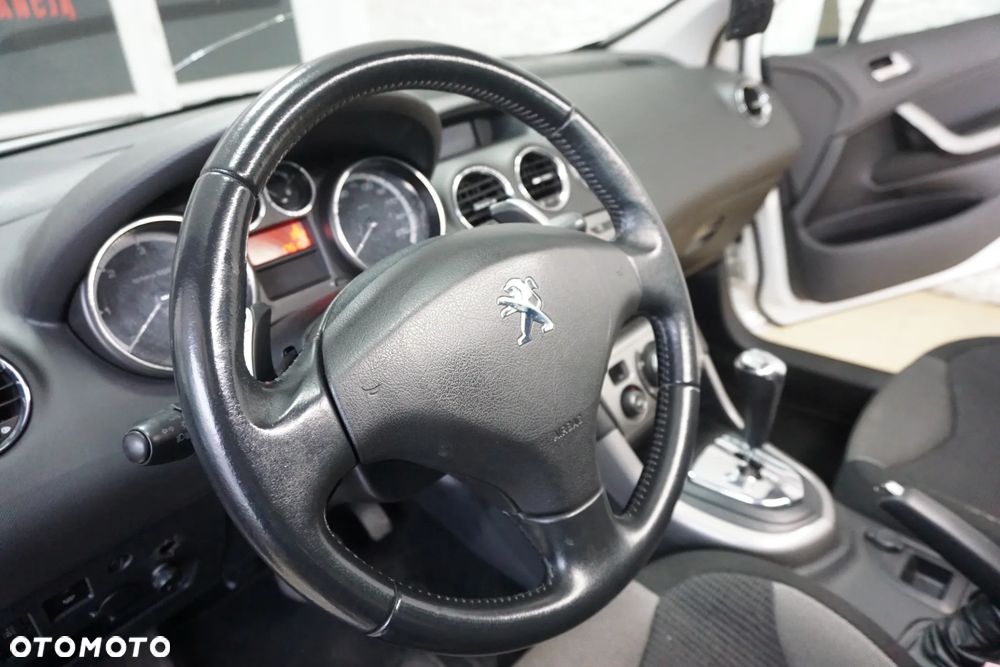 Peugeot 308 - 23