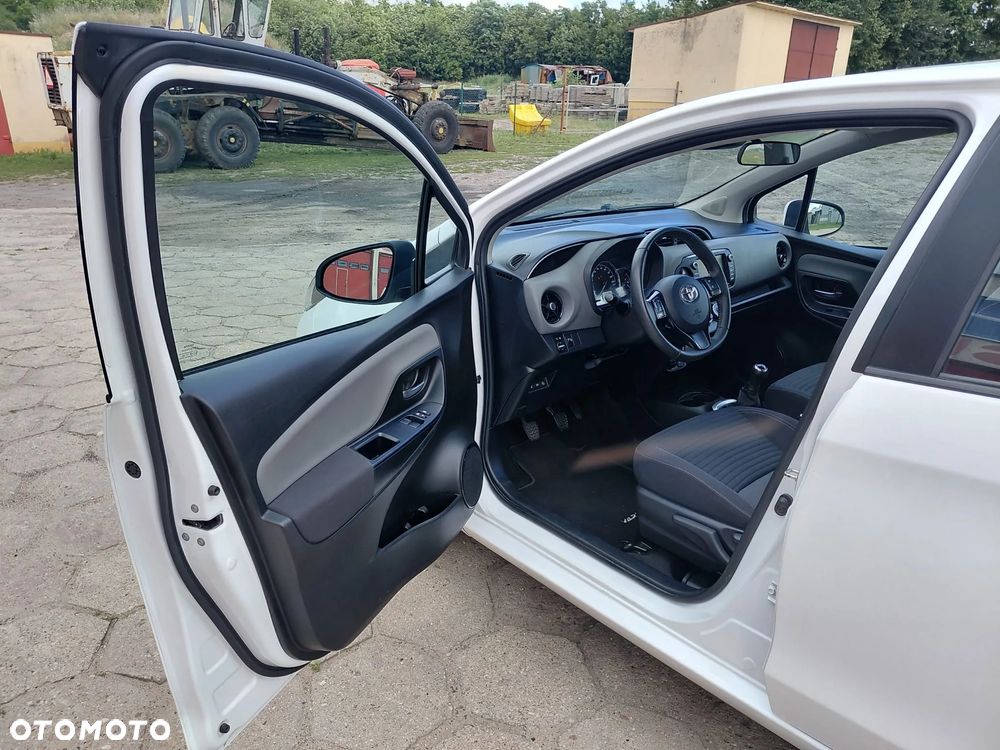 Toyota Yaris 1.0 VVT-i - 7
