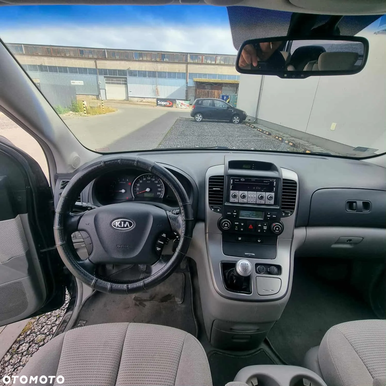 Kia Carnival 2.9 CRDi Tour - 9