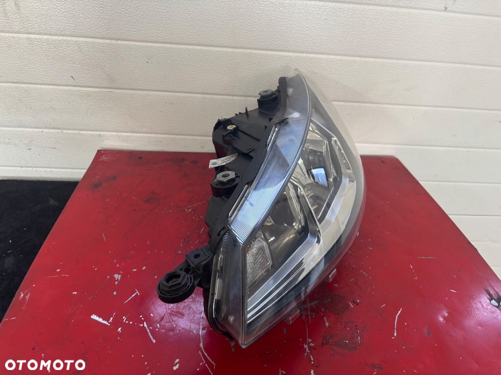 SEAT IBIZA V ARONA LAMPA LEWY PRZOD PRZEDNIA 6F1941005 - 4