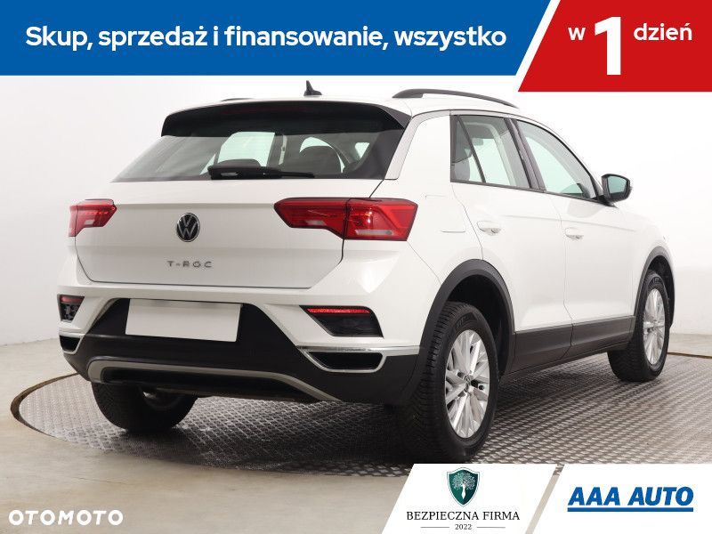 Volkswagen T-Roc - 7