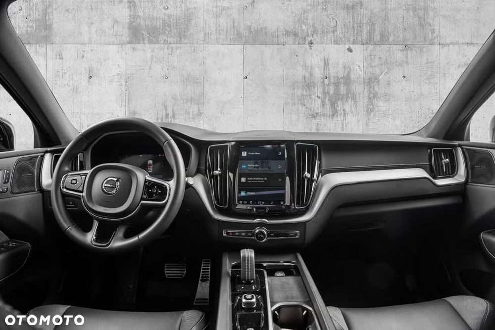 Volvo XC 60 T8 Plug-In Hybrid AWD R-Design - 24