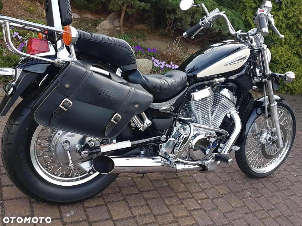 Suzuki Intruder - 14