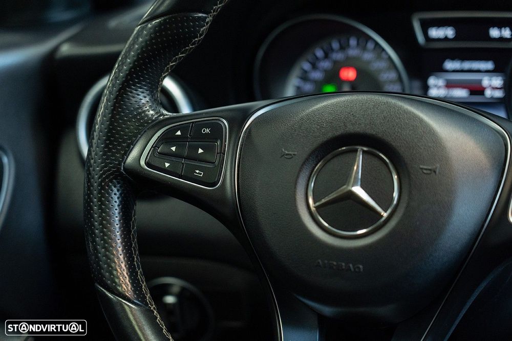 Mercedes-Benz CLA 180 CDI - 24