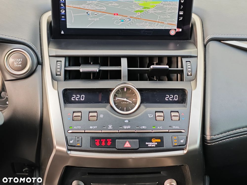 Lexus NX 300 F Impression AWD - 20