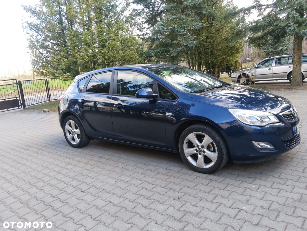 Opel Astra 1.4 Cosmo - 13
