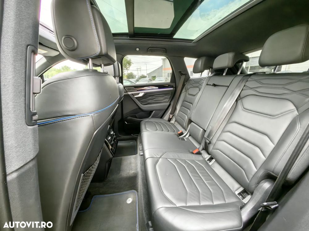 Volkswagen Touareg V6 TSI eHybrid PHEV R - 18