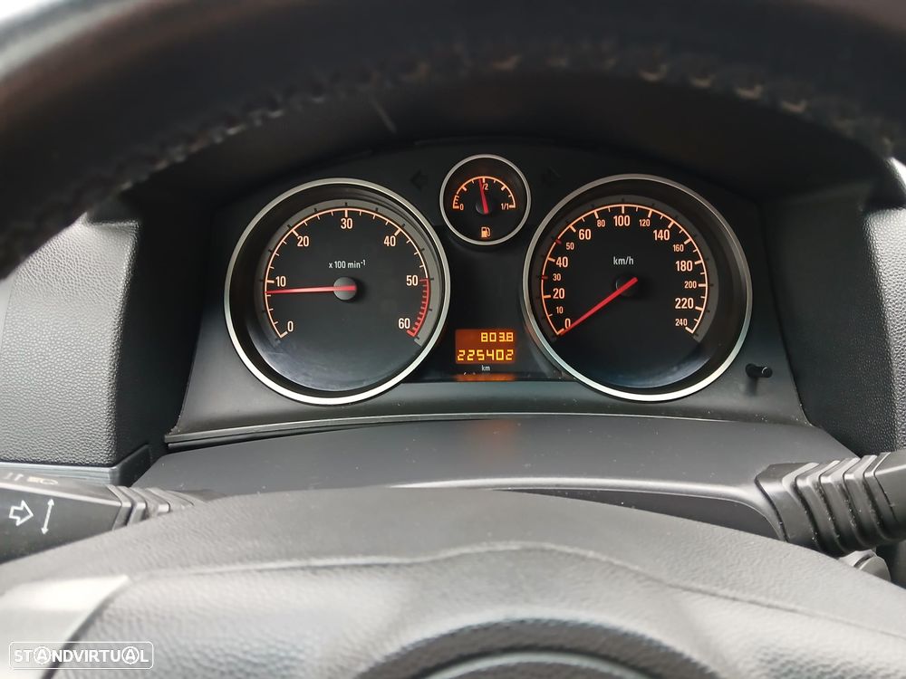 Opel Astra 1.9 CDTI Cosmo - 14