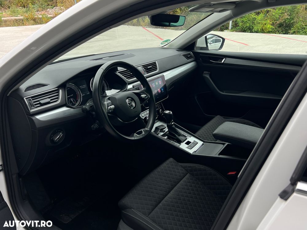 Skoda Superb Combi 2.0 TDI DSG Style - 8