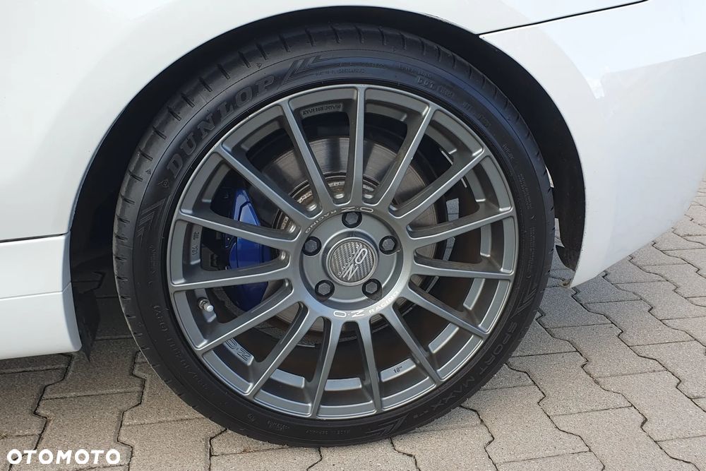 BMW Seria 1 123d - 20