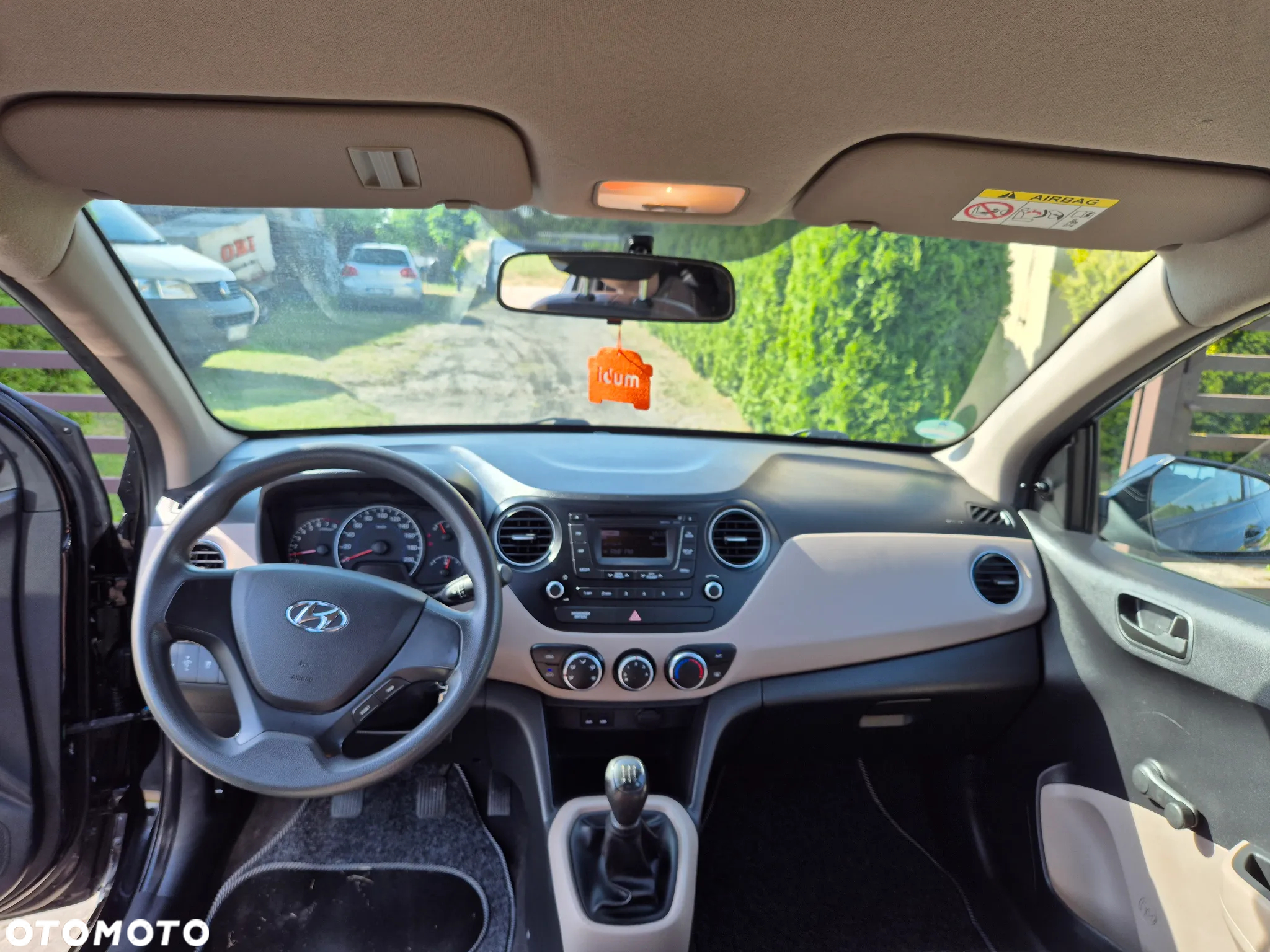 Hyundai i10 1.0 - 12