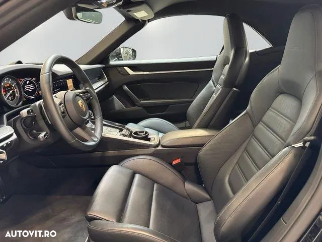 Porsche 992 - 6