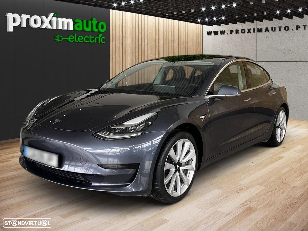 Tesla Model 3 Standard Range Plus RWD - 1