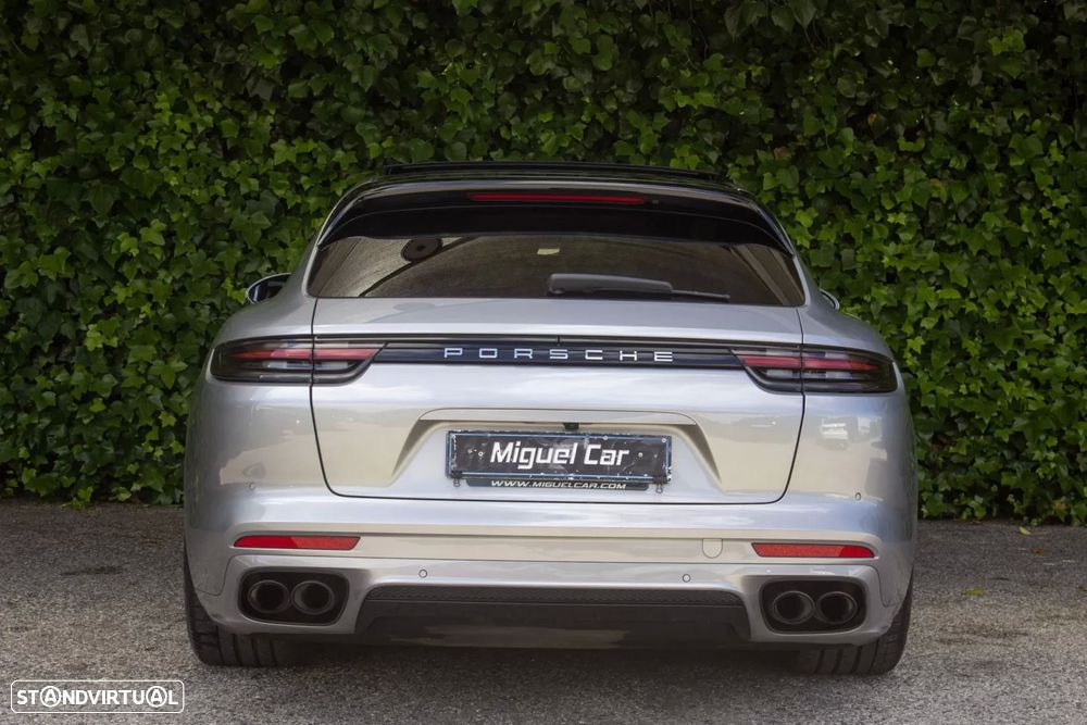 Porsche Panamera Sport Turismo 4 E-Hybrid 10 Years Edition - 10