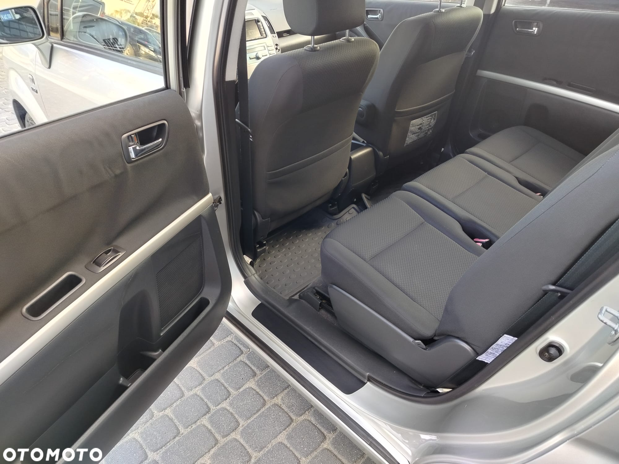 Toyota Corolla 1.8 LE - 17