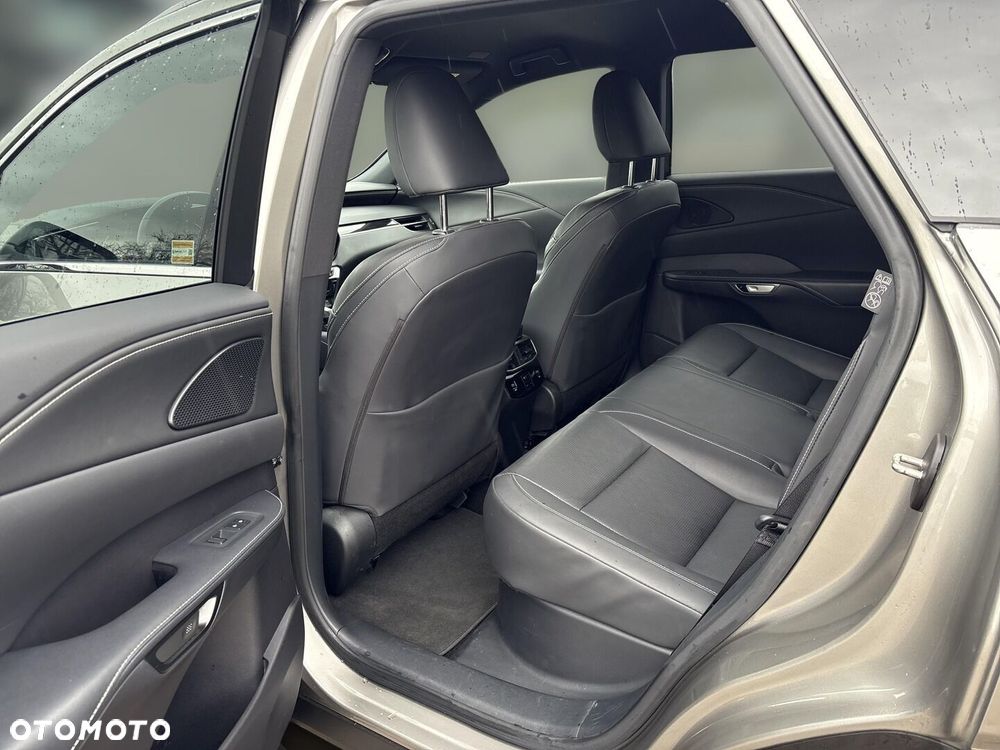 Lexus RX 450h+ Prestige - 12