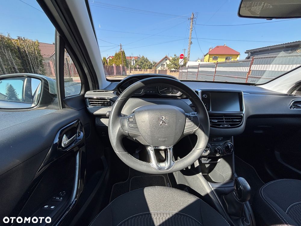 Peugeot 208 1.2 PureTech Active - 13