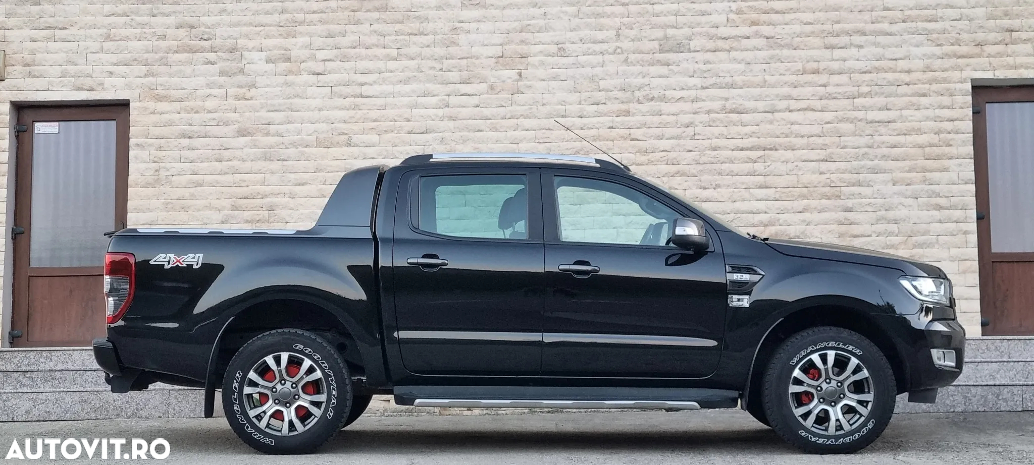 Ford Ranger Pick-Up 3.2 Duratorq 200 CP 4x4 Cabina Dubla Wildtrack Aut. - 11