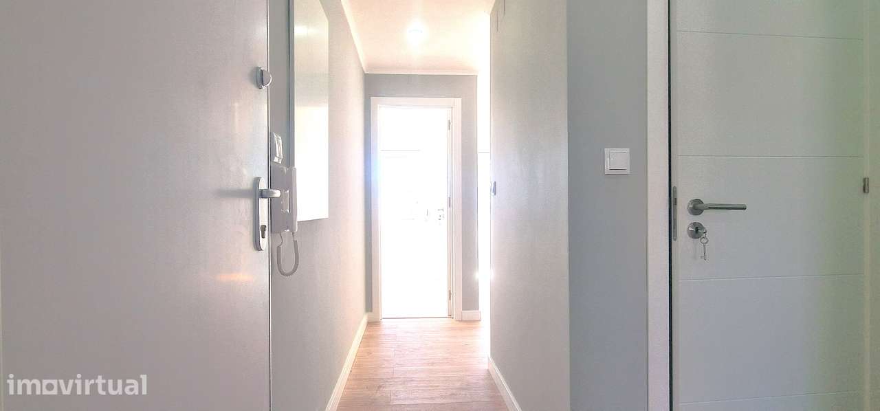 Apartamento Remodelado T2+1, Junto ao Jardim da Música e com Excelente - Grande imagem: 5/13