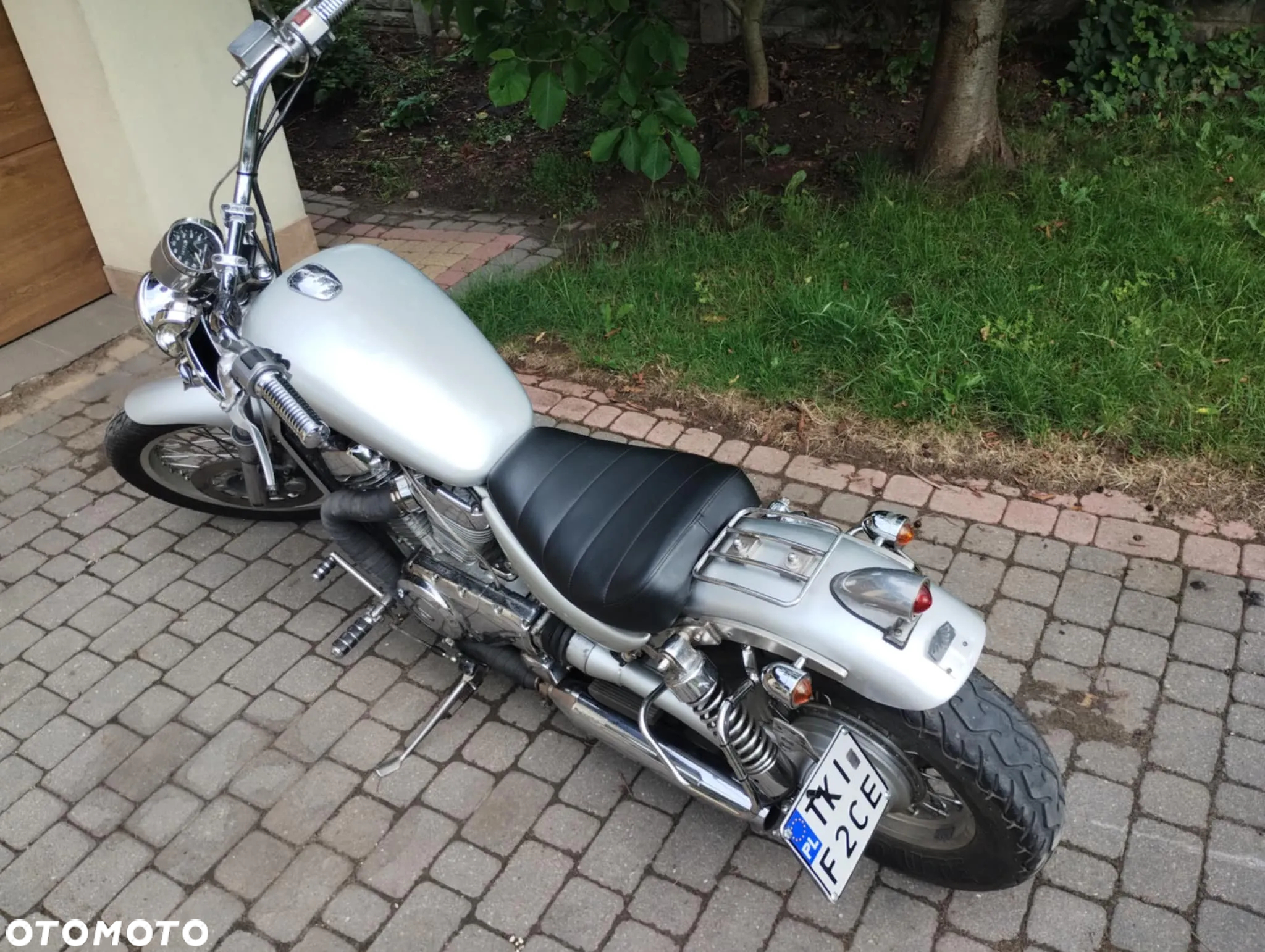 Suzuki Intruder - 3