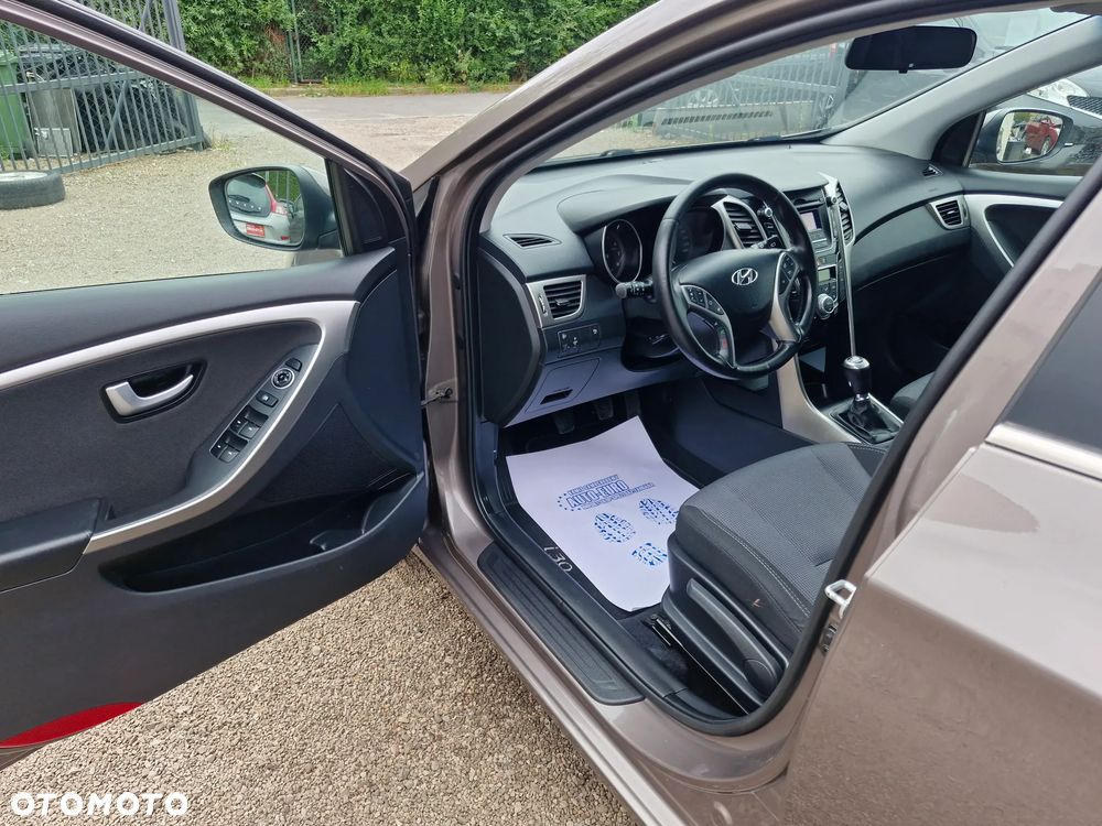 Hyundai i30 1.6 GDI Comfort - 14