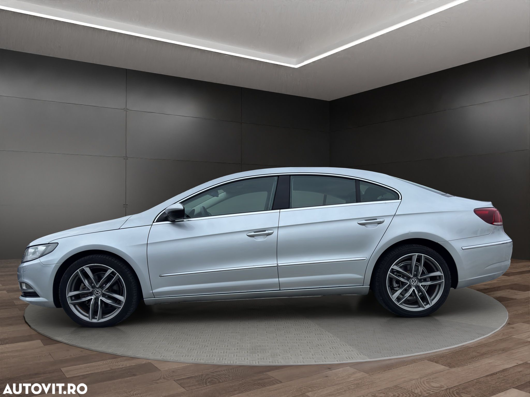 Volkswagen Passat CC 2.0 TDI DSG Blue TDI - 13