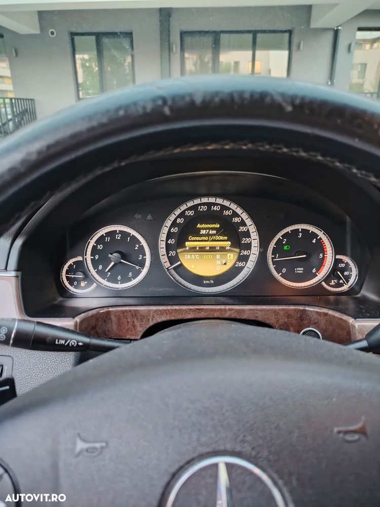 Mercedes-Benz E 220 CDI Automatik Elegance - 8