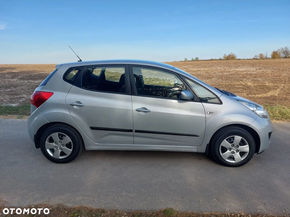 Kia Venga - 6