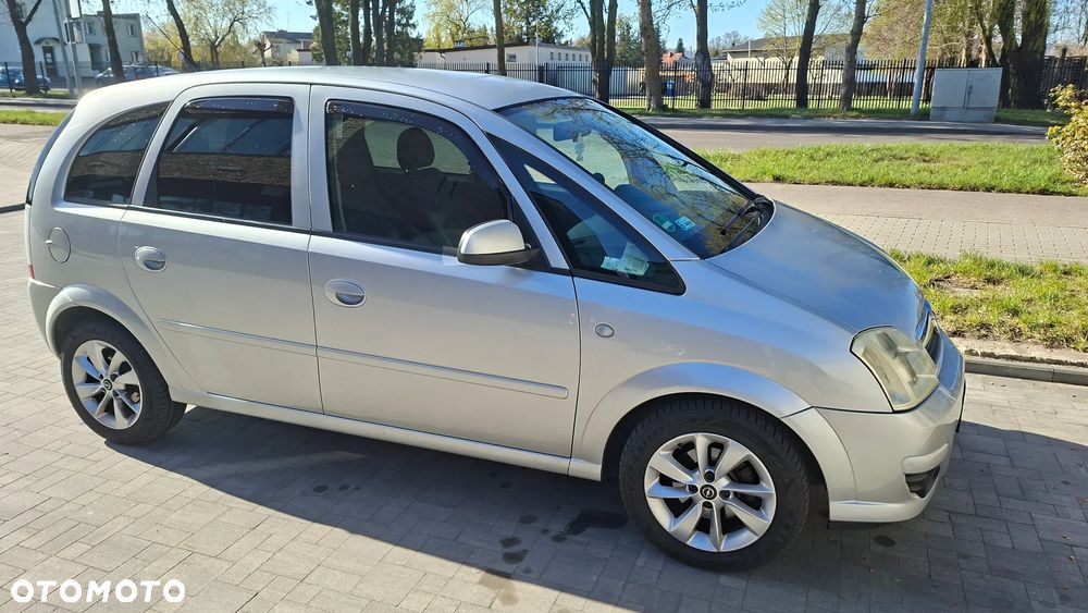 Opel Meriva - 8
