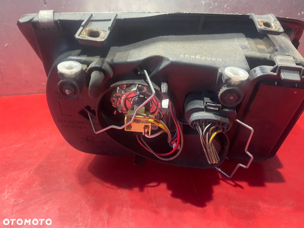 LAMPA LEWA PRZÓD VW BORA - 6