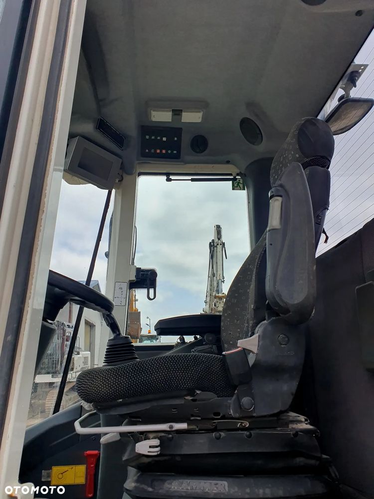 Liebherr L524 - 7