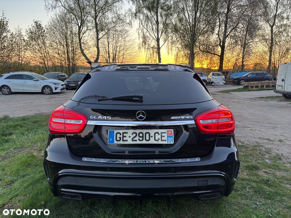 Mercedes-Benz GLA 45 AMG 4Matic 7G-DCT Edition 1 - 4
