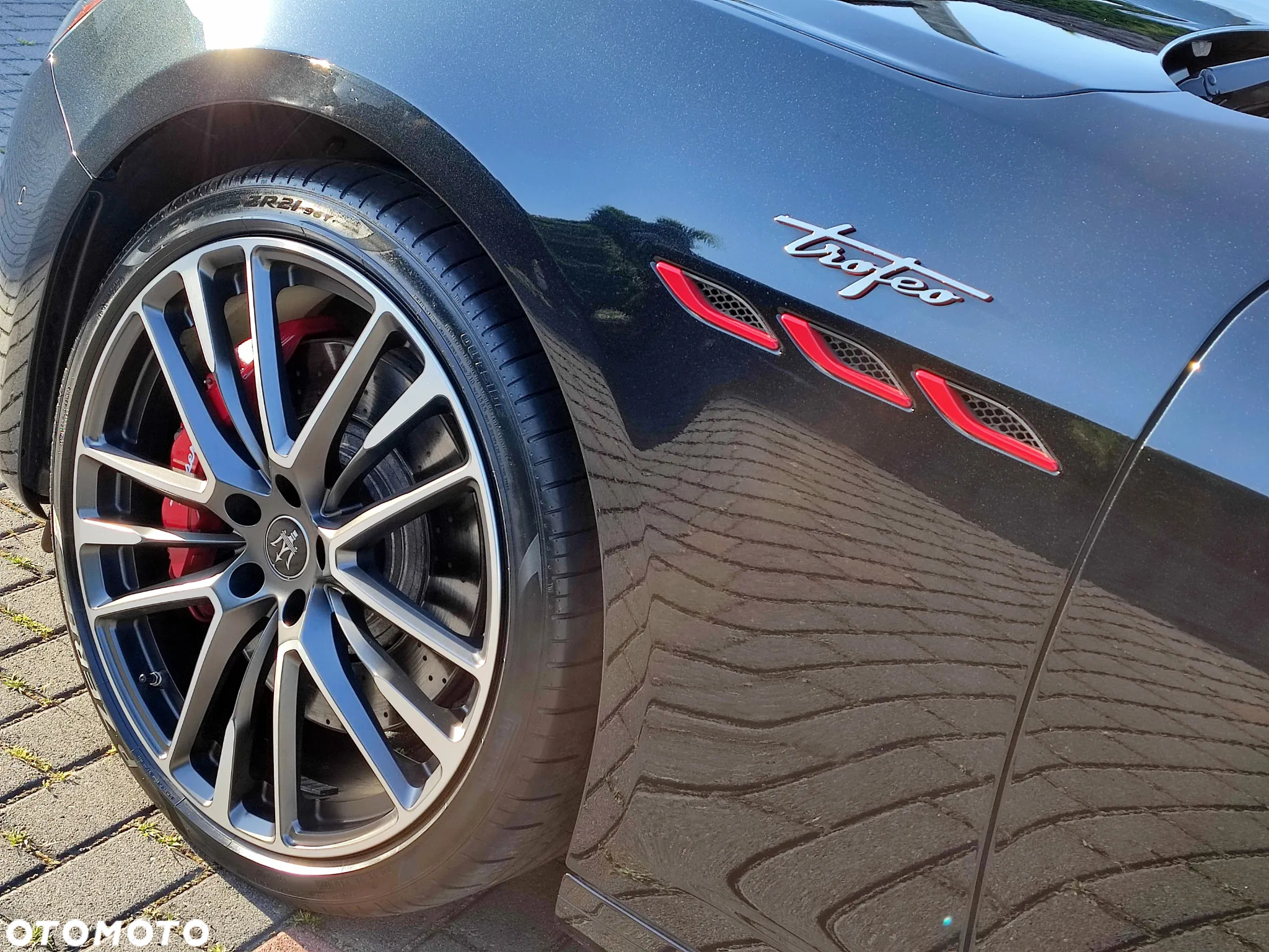 Maserati Ghibli Trofeo - 6