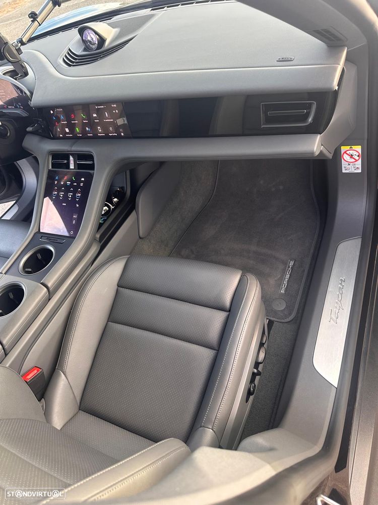 Porsche Taycan Sport Turismo Standard - 23