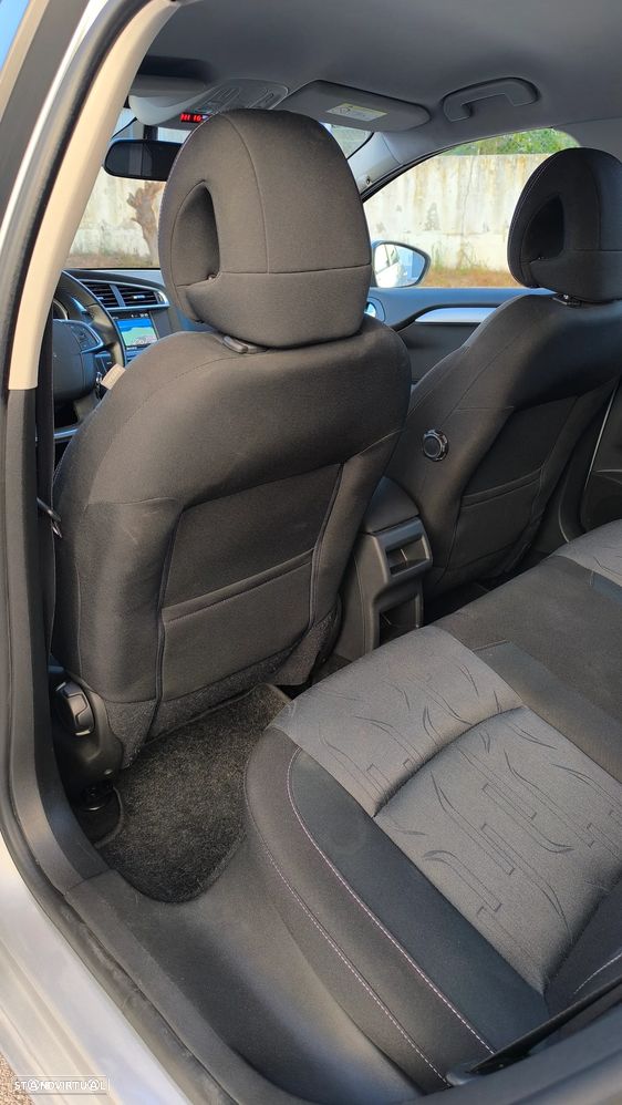 Citroën C4 1.6 HDi Seduction - 15