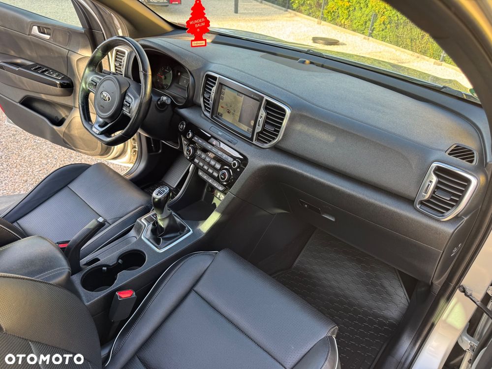 Kia Sportage 2.0 CRDI M AWD - 26